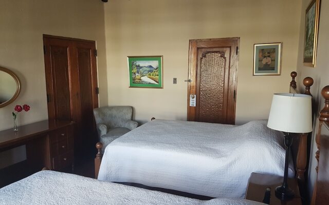 Casa Carmel Bed and Breakfast