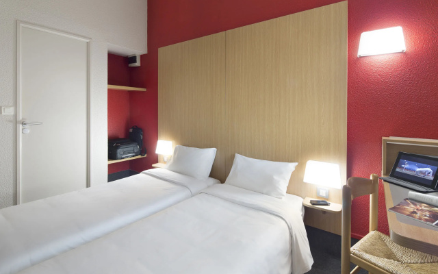 B&B HOTEL Calais Coquelles Tunnel sous la Manche