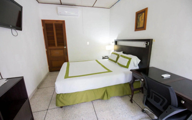 Suites & Apartments San Benito Zona Rosa