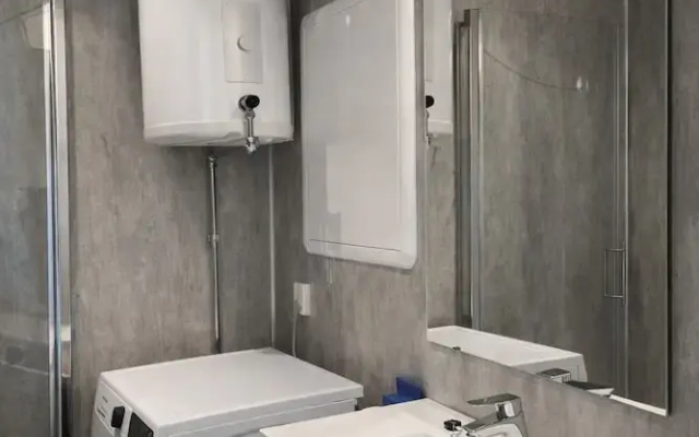 Arctic Sea Apartments