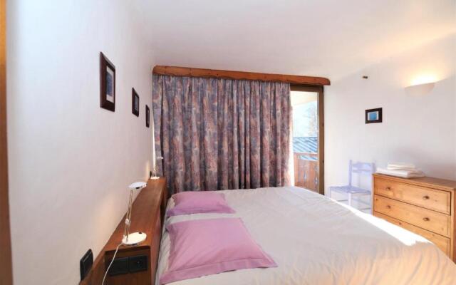 Apartment - 12 rooms - Living room lounge with fireplaces