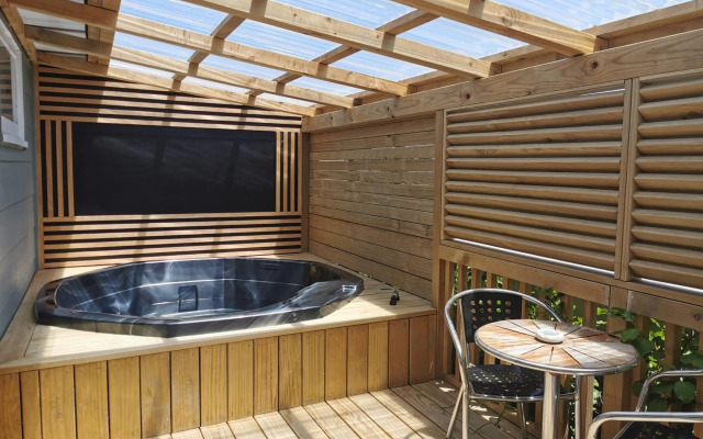 Parakai Geothermal Motel