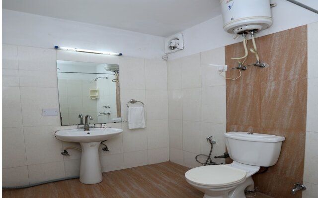 OYO 9299 DLF Phase 4