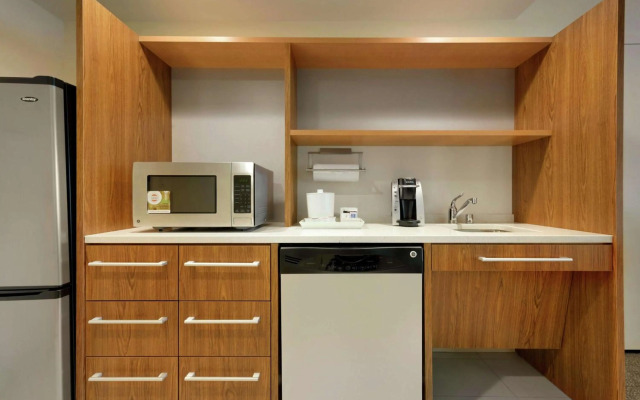 Home2 Suites by Hilton Milwaukee Airport