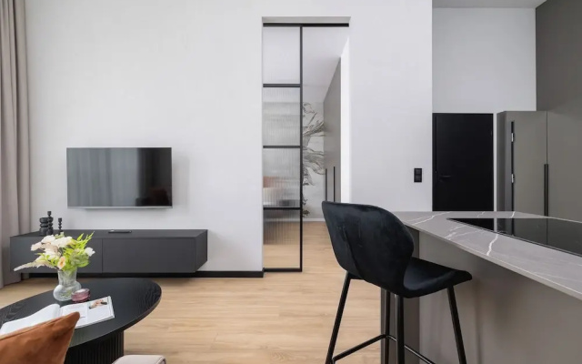 Modern Apartment by Renters