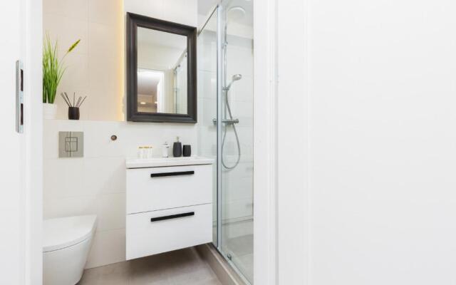 Apartments Warsaw Królewska by Renters