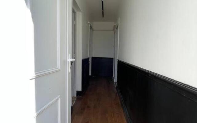 Superbe appartement rénové avec parking gratuit