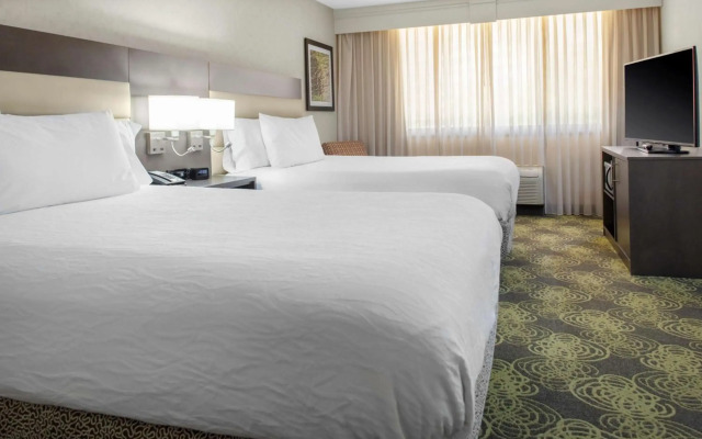 Hilton Garden Inn Reagan National Airport
