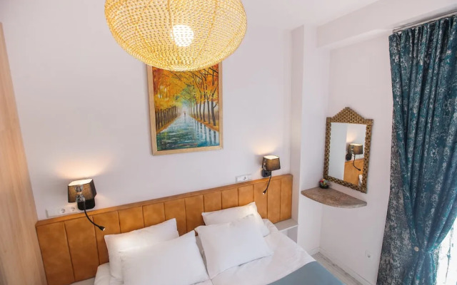 33 Spring Apartment