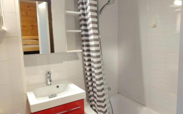 Studio Bernex, 1 pièce, 4 personnes - FR-1-498-71