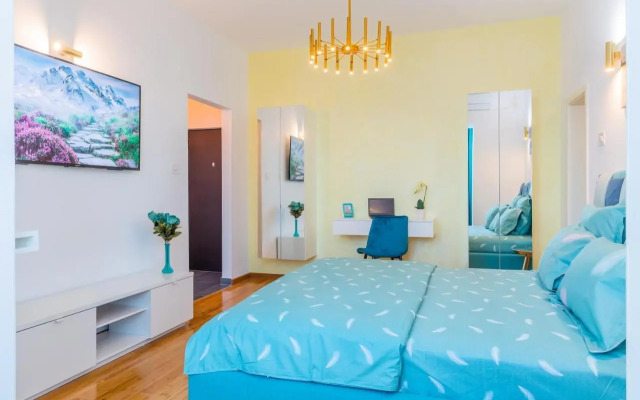 New Studio Carturesti - Magheru -City Center