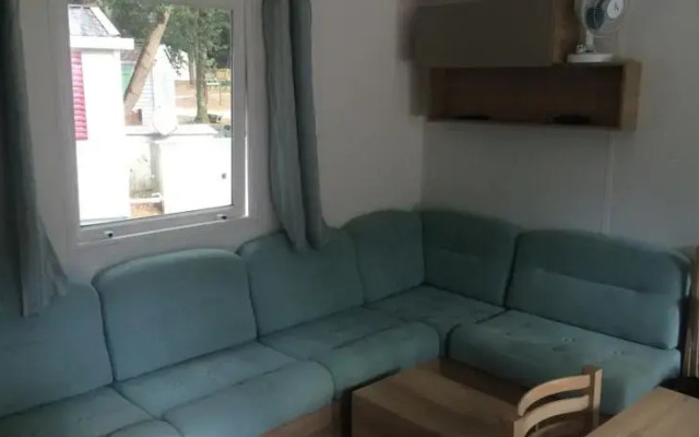 Locations Vacances Les Pierres Couchées