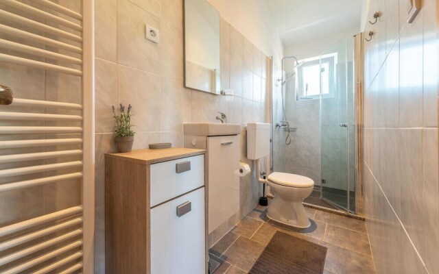 Beautiful Apartment in Vrana With Wifi and 2 Bedrooms