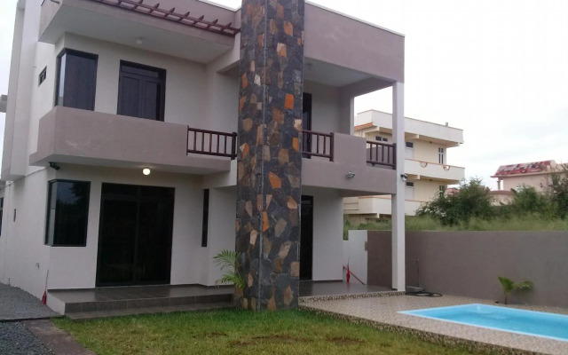 Happy Villa