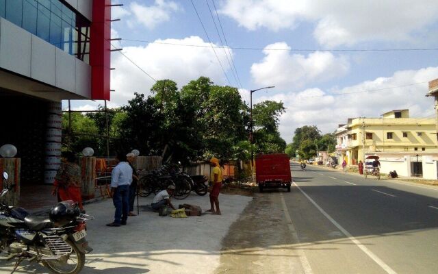 Dhanraj Residency