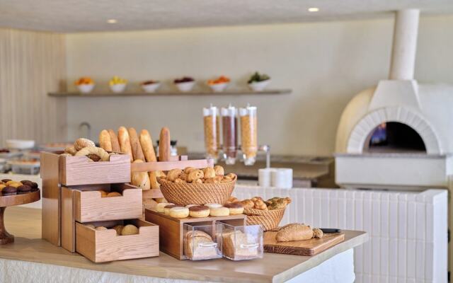 Arabella Beach Hotel Kuwait, Vignette Collection by IHG