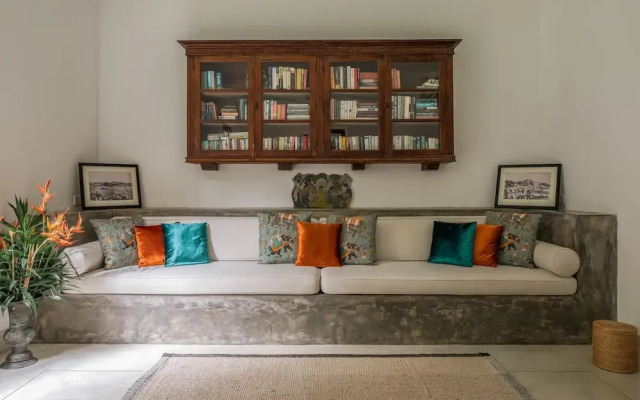 Luxurious 07 Bedroom Hilltop Villa With Private Gym