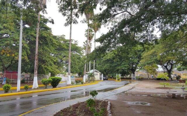 Caribe Estate Guest Apartment I