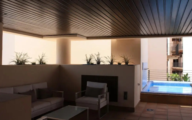 Penthouse With Private Pool