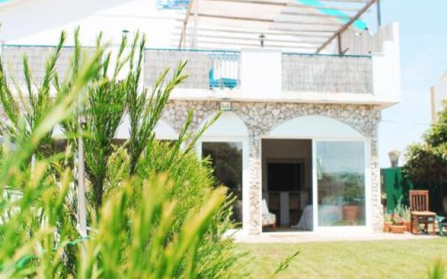 Sal da Costa Lodging