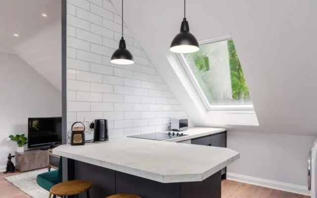 Time is Now! Beautiful Apartment in York