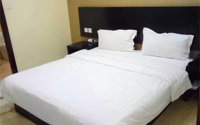 Luliang Business Hotel