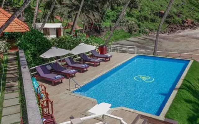 Rockholm at the Light House Beach