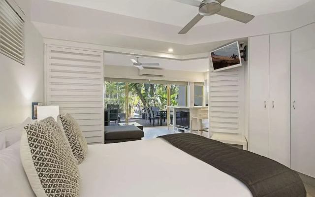 French Quarter Resort – Guest Rooms – Hastings Street