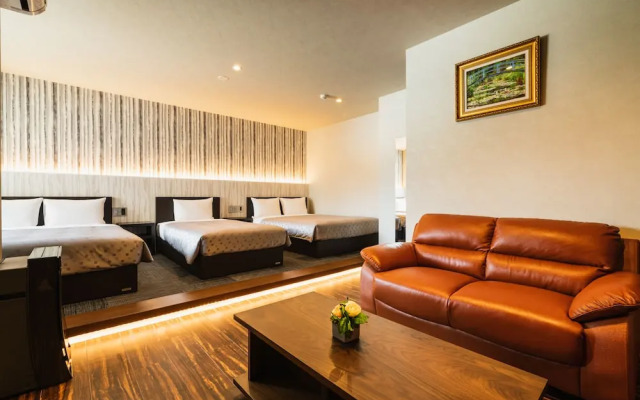 GRAND BASE Hakatamon