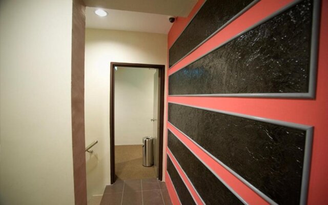 OYO 89480 Dream House Hotel