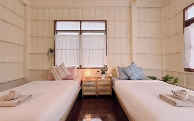 White & Green Boutique Homestay