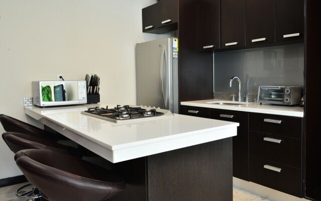 Lotus-6 by Playa District