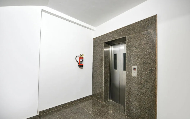 Fabhotel Luxe 8 Stayz