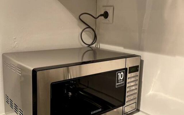 Modern 1 1 Apartment w Terrace Near Mail of IST