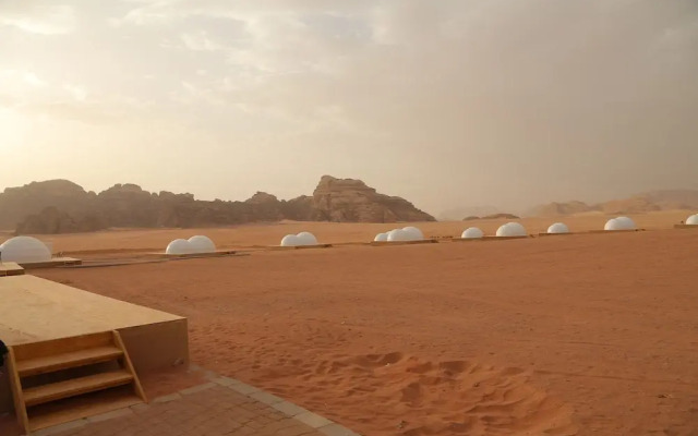 Wadi Rum UFO Luxotel - Campsite