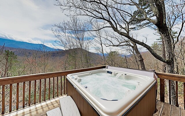 New Listing! Great Smoky W/ Hot Tub 3 Bedroom Home
