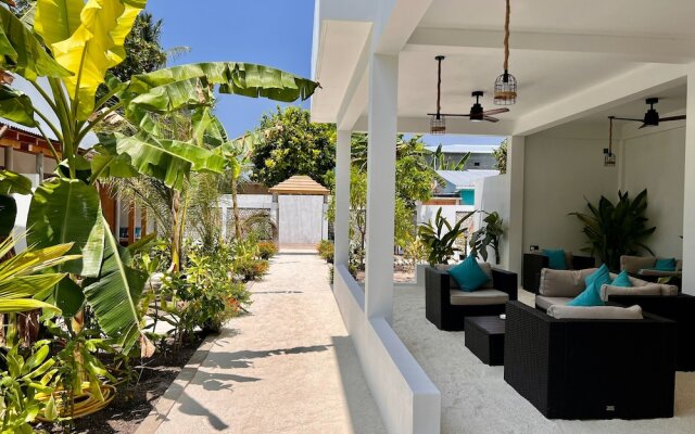Seaside Dhigurah