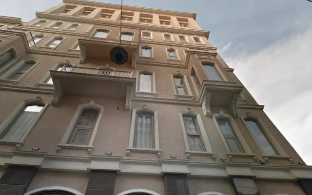Grace Hotel