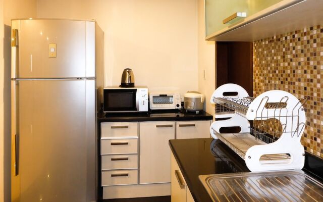 2 Bedroom Park Royale By Travelio