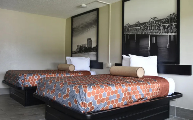 Biloxi Beach Hotel