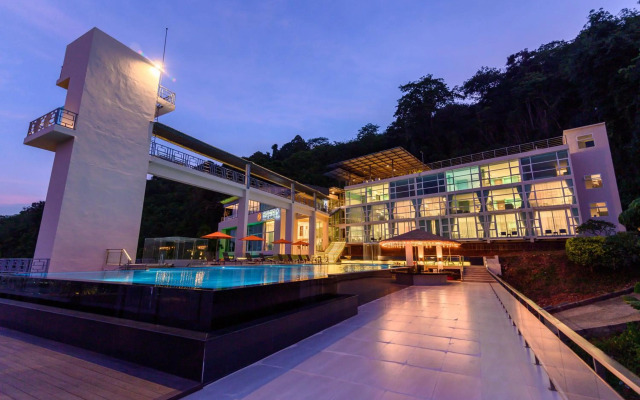Hilltop Wellness Resort