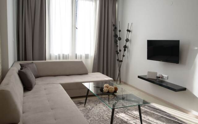 halu! Modern City Center Apartment