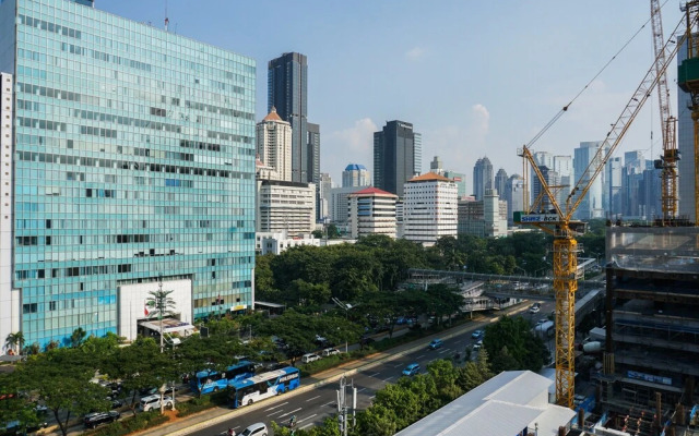 Luxurious And Spacious Sudirman Suites 2br Apartment