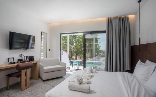 Aiora Aqua Resort