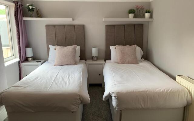 Newlyn House
