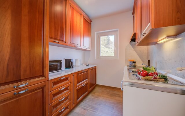 Ca' Gina Panoramica - Monte Bre