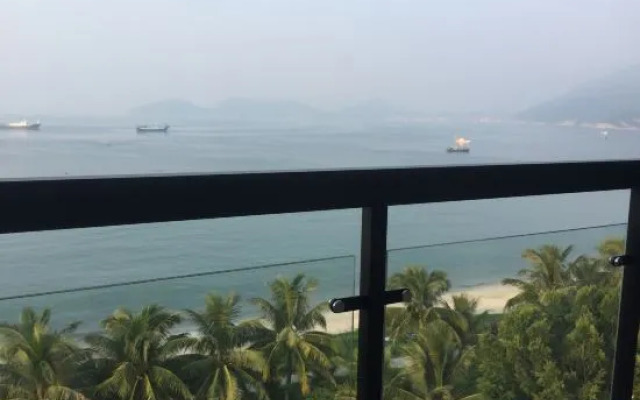 Pinhai Holiday Hotel