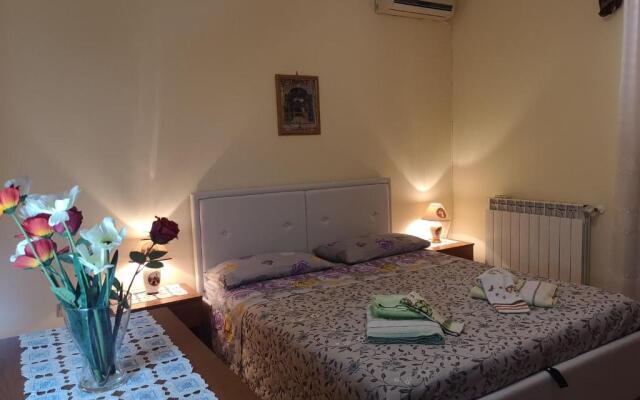 Relax House