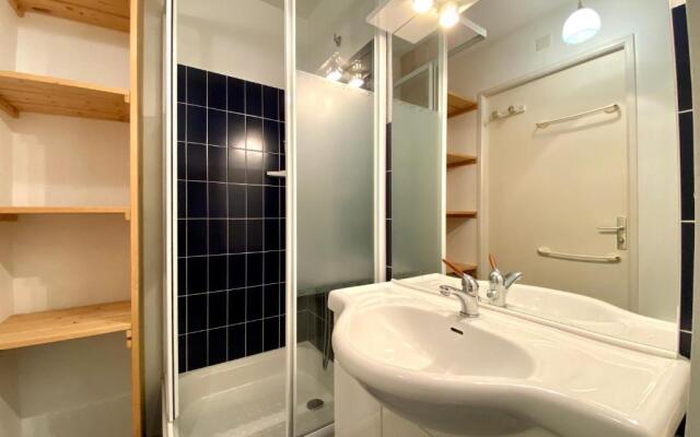 REF 003 STUDIO Vue sur port Résidence du Soleil