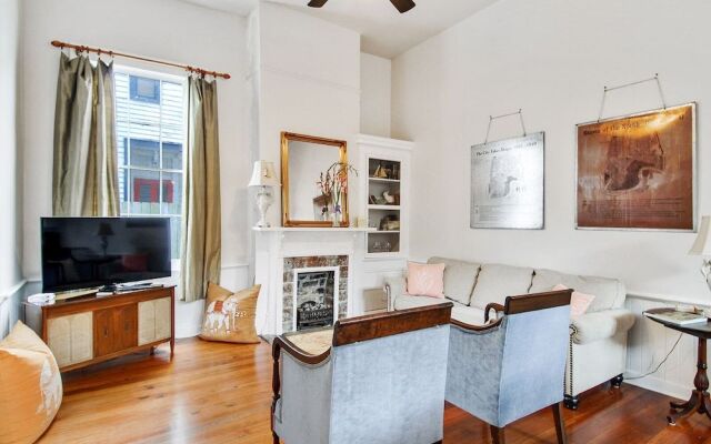 Historic Garden Dist. Victorian Mansion